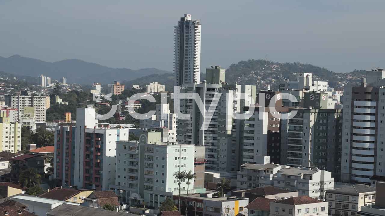 Vista de vários prédios da cidade de Blumenau em Santa Catarina