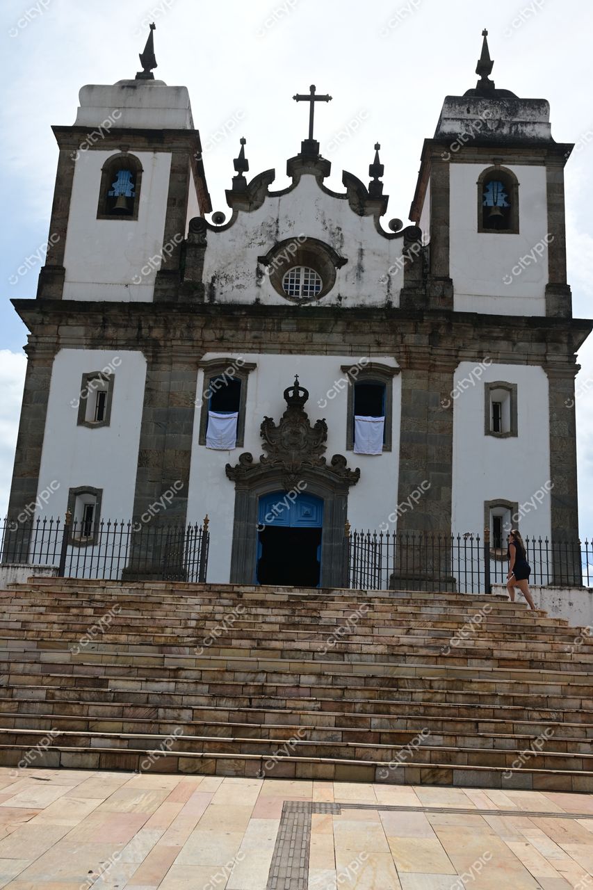 Congonhas, Minas Gerais: A imponente fachada da Igreja do Bom Jesus de Matosinhos