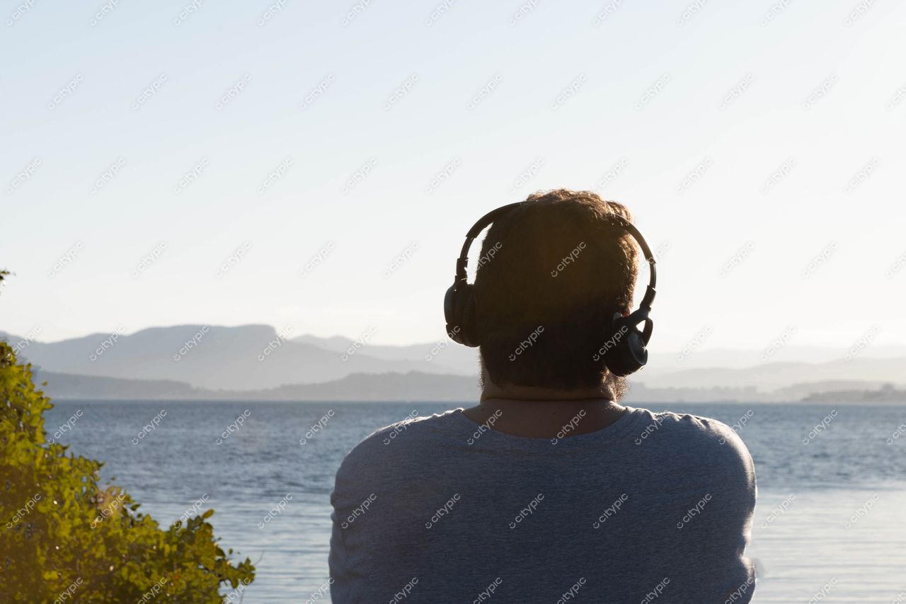 Costeira do Pirajubaé em Florianópolis: Contemplação e Paz na Natureza