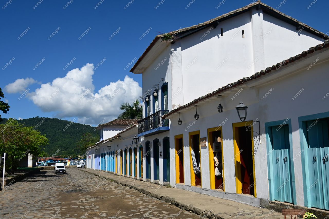 Paraty, Rio de Janeiro: Tranquilidade e Cores Vibrantes da Arquitetura Colonial