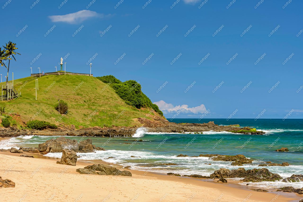 Barra, Salvador: A beleza paradisíaca da praia e da natureza harmoniosa