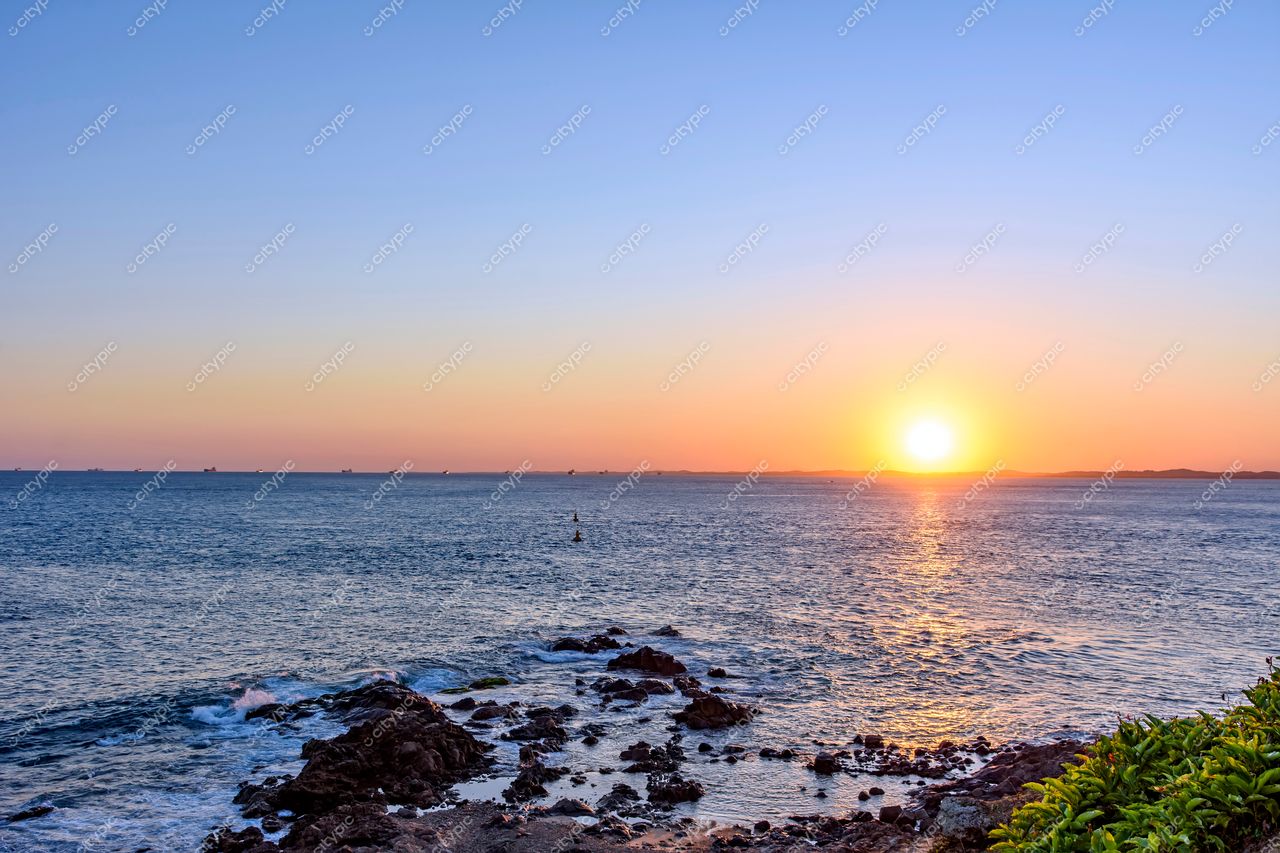 Pôr do sol na Barra, Salvador: a serenidade tropical da costa baiana