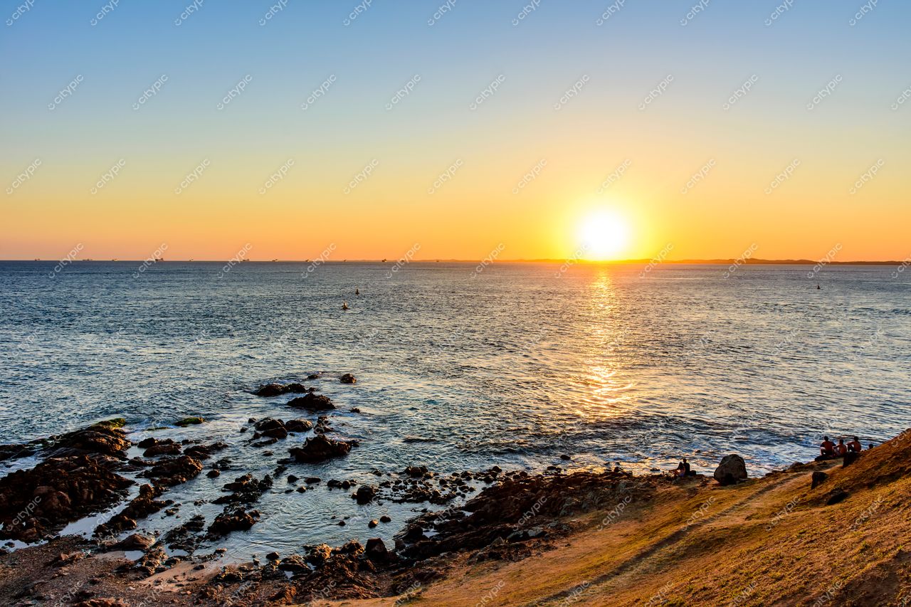 Pôr do sol na Barra, Salvador: Contemplando a beleza da natureza à beira-mar