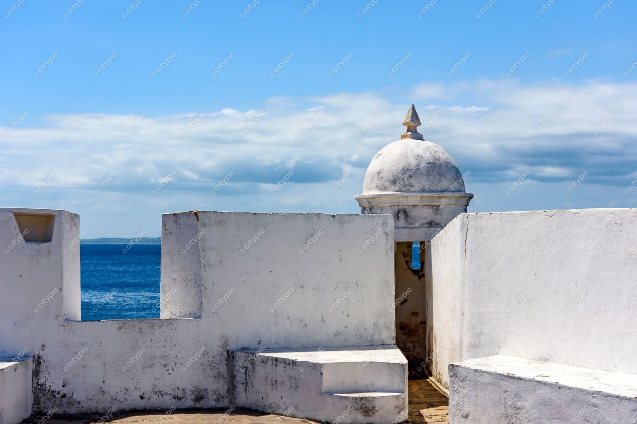 Barra, Salvador, Bahia: A Fortaleza Histórica à Beira-Mar