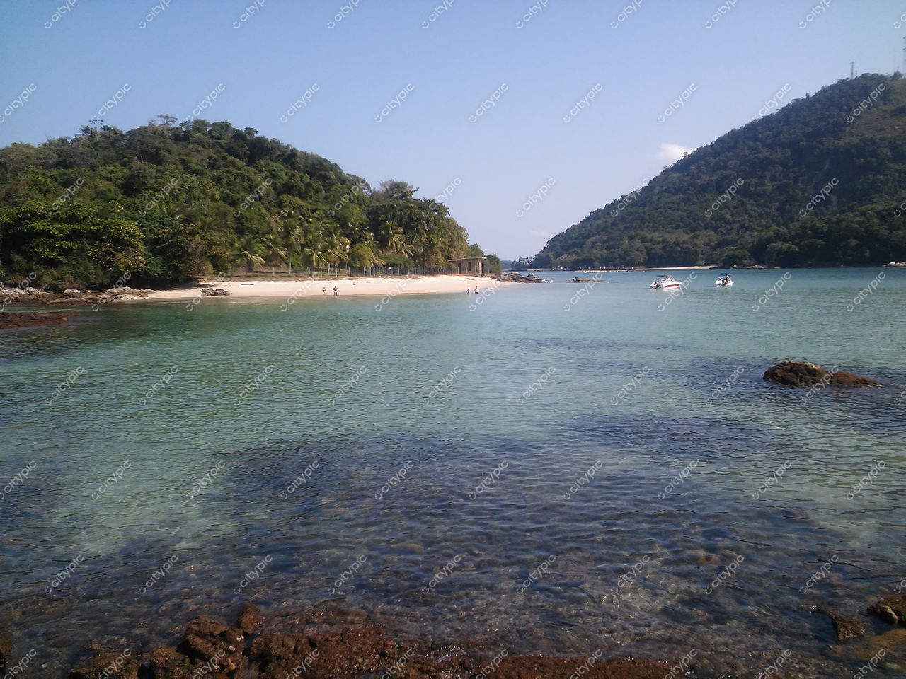 Angra dos Reis, Rio de Janeiro: A serenidade tropical da baía cristalina