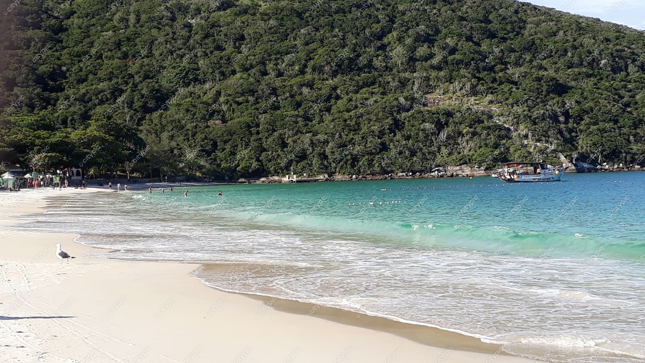 Arraial do Cabo, Rio de Janeiro: A beleza paradisíaca de uma praia deslumbrante