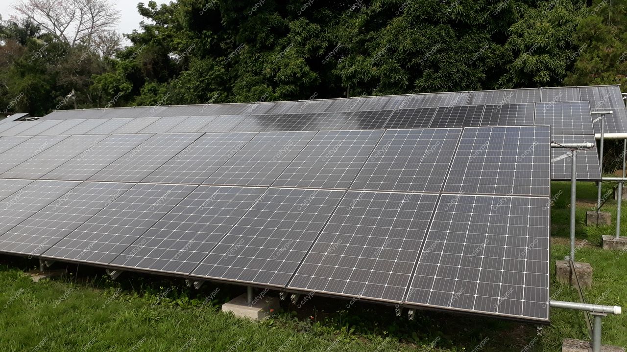 Volta Redonda, Rio de Janeiro: Painéis solares em harmonia com a natureza