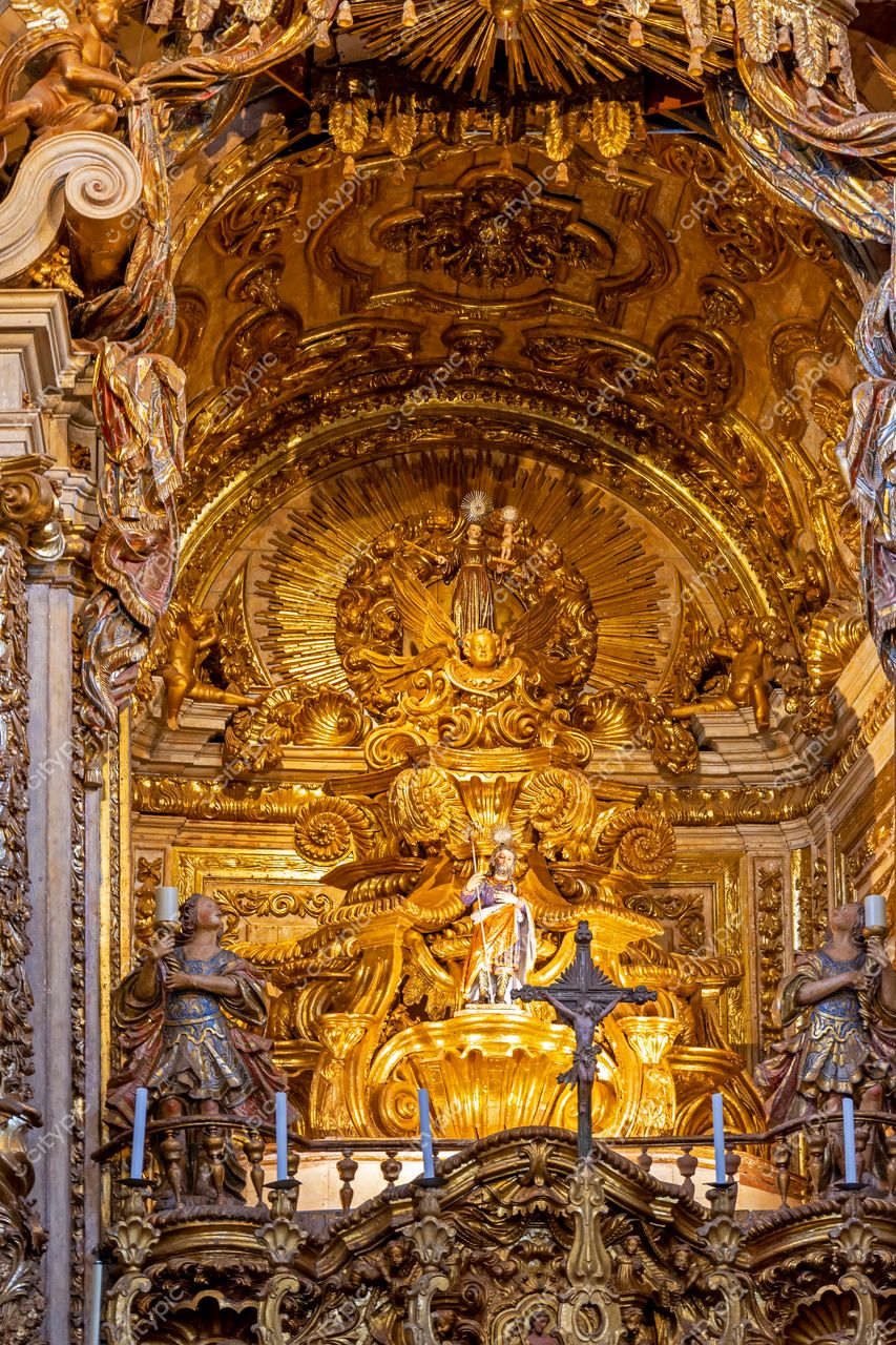Tiradentes, Minas Gerais: Altar Barroco em toda sua grandiosidade