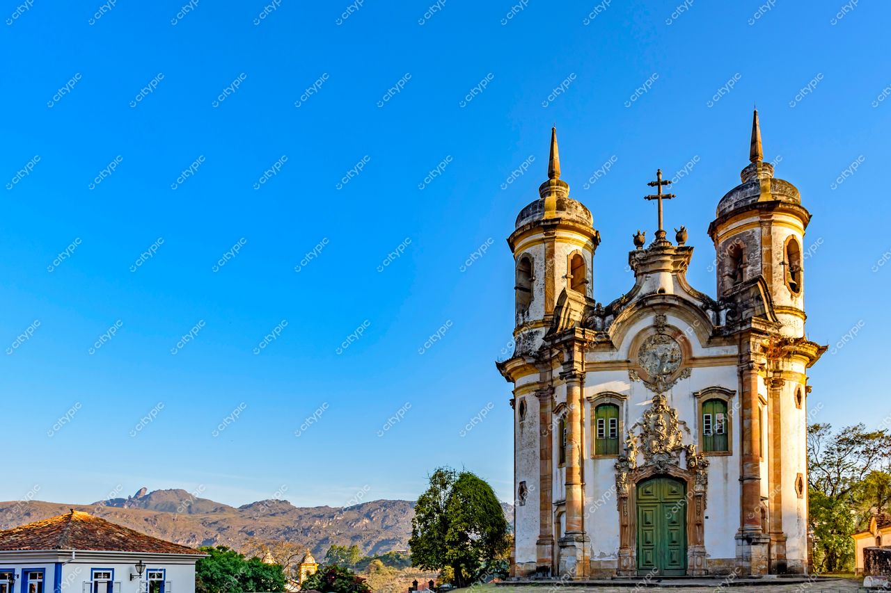 Ouro Preto, Minas Gerais: A majestosa Igreja de São Francisco de Assis e sua arquitetura barroca