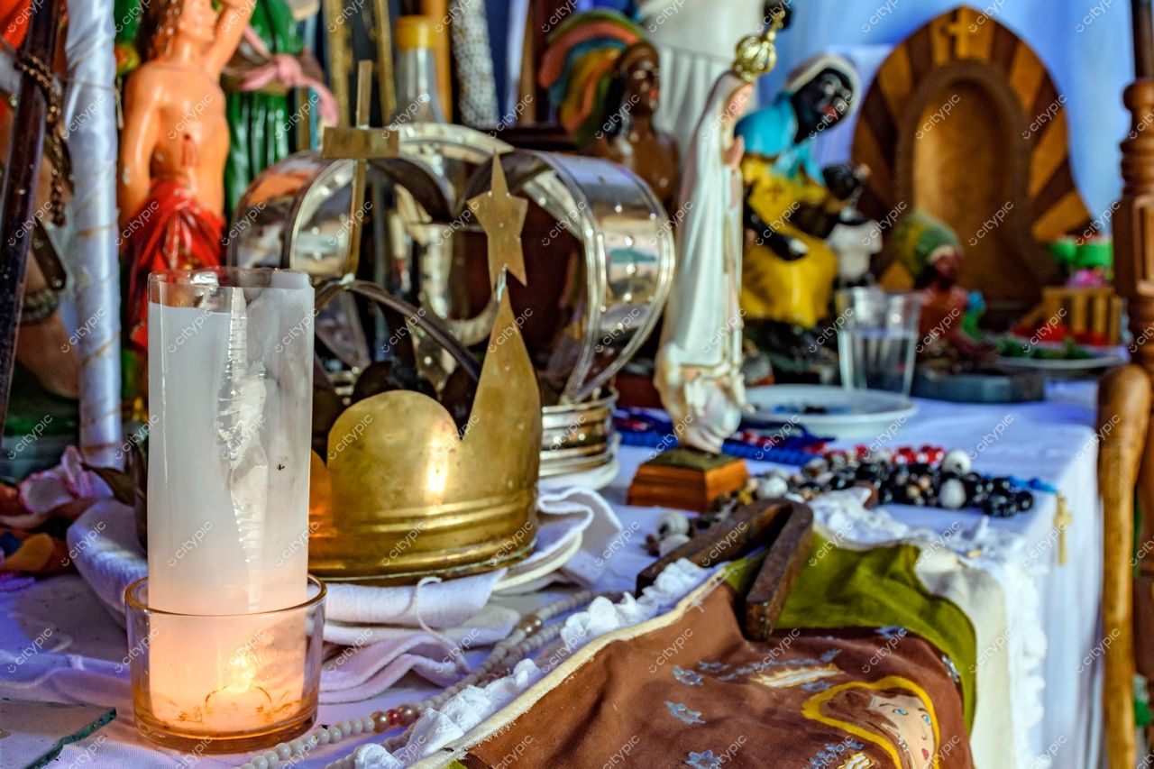 Altar Sagrado: Um Espaço de Devoção e Simbolismo