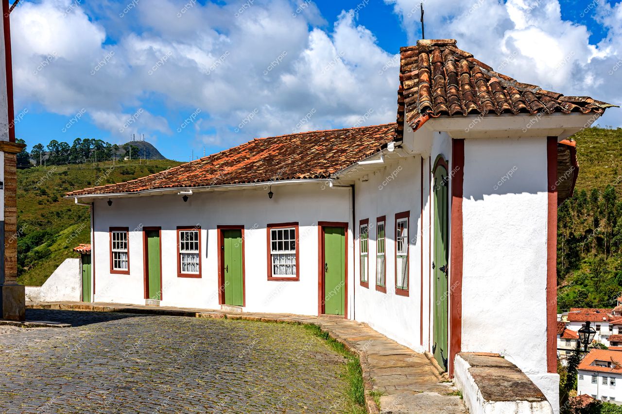 Ouro Preto, Minas Gerais: Casa colonial em meio à rica herança cultural