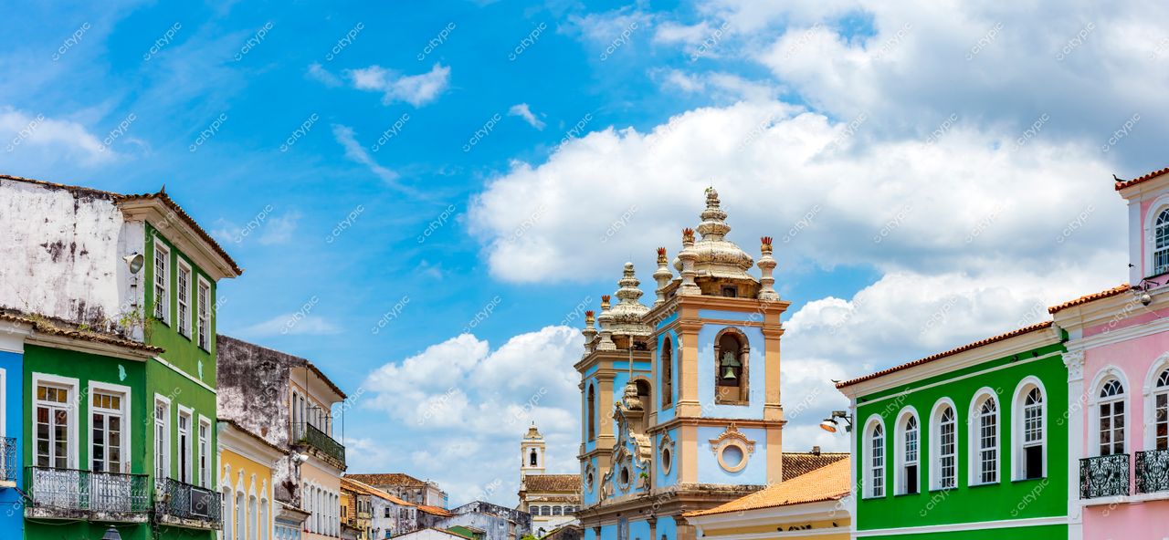 Pelourinho, Salvador, Bahia: A beleza histórica e cultural em tons vibrantes