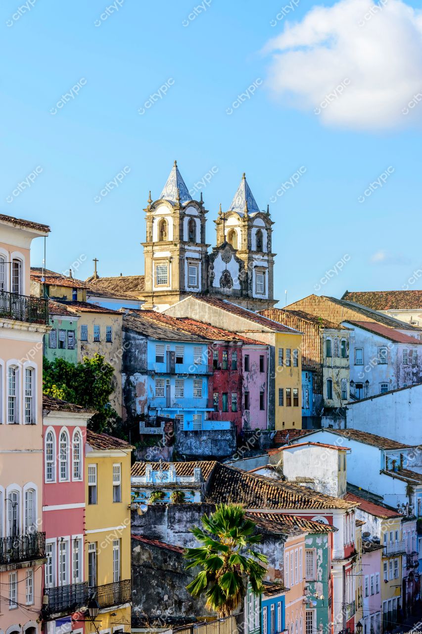 Pelourinho, Salvador, Bahia: A beleza histórica e cultural em tons vibrantes