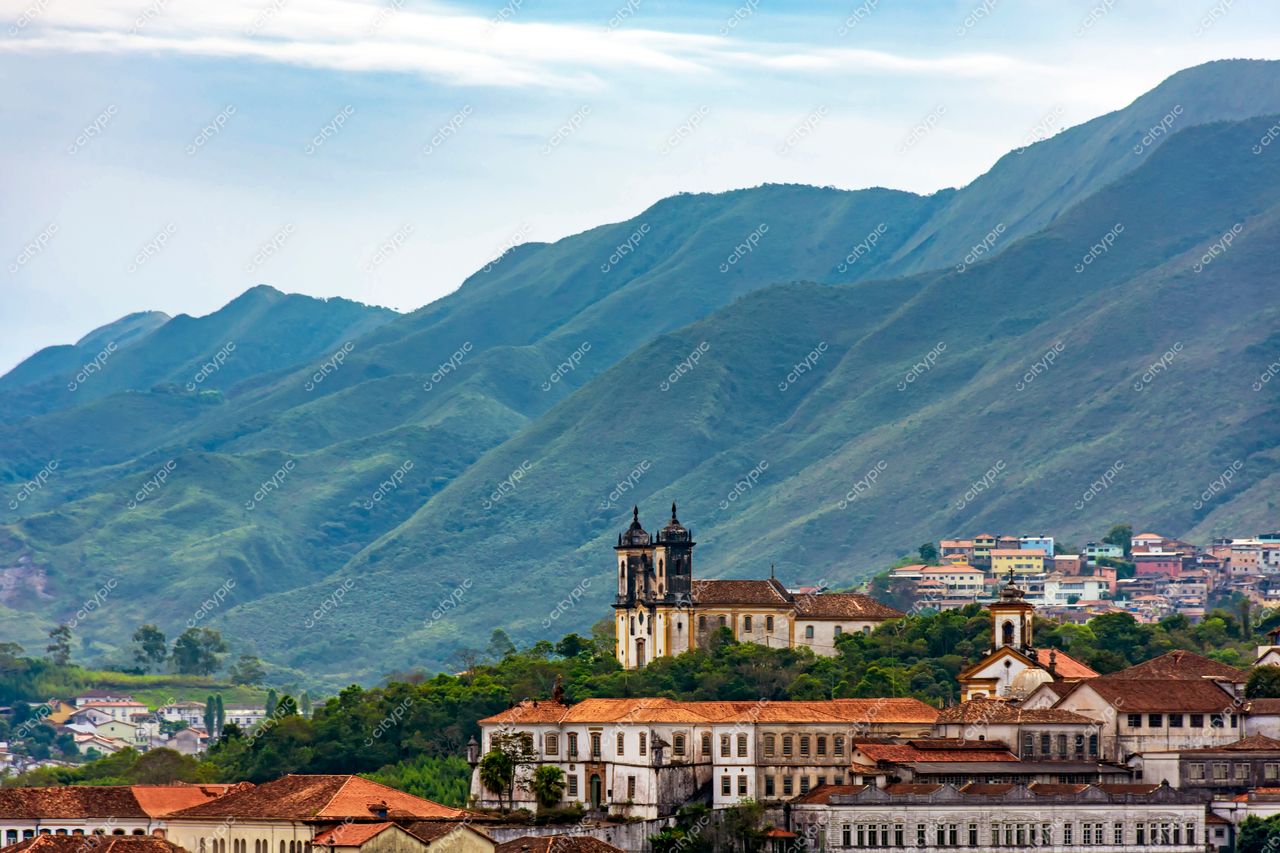 Ouro Preto, Minas Gerais: Beleza Natural e Histórica em Harmonia