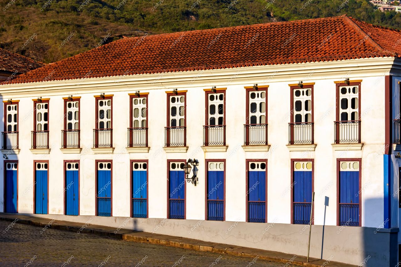 Ouro Preto, Minas Gerais: Arquitetura Colonial em Harmonia com a Natureza