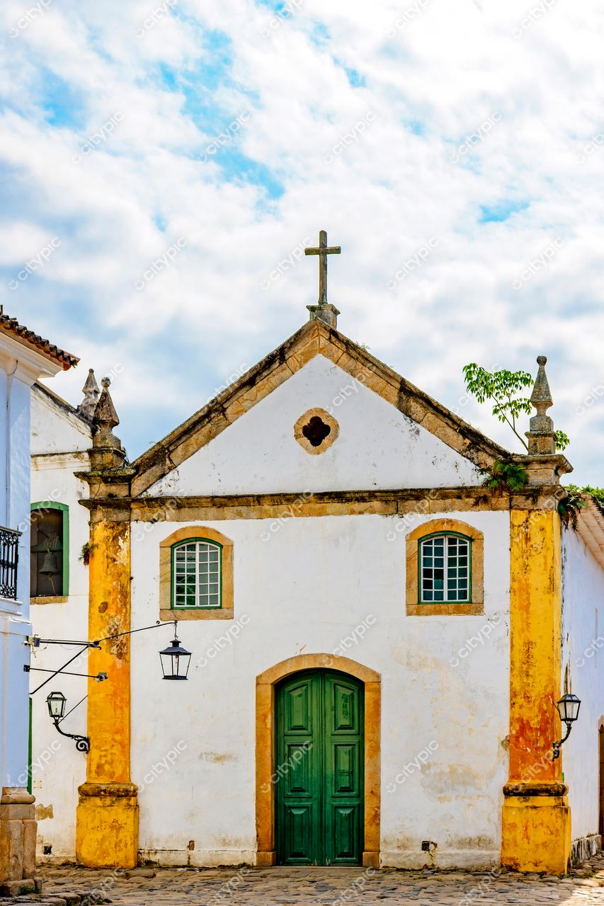 Paraty, Rio de Janeiro: Capela colonial com charme e tranquilidade