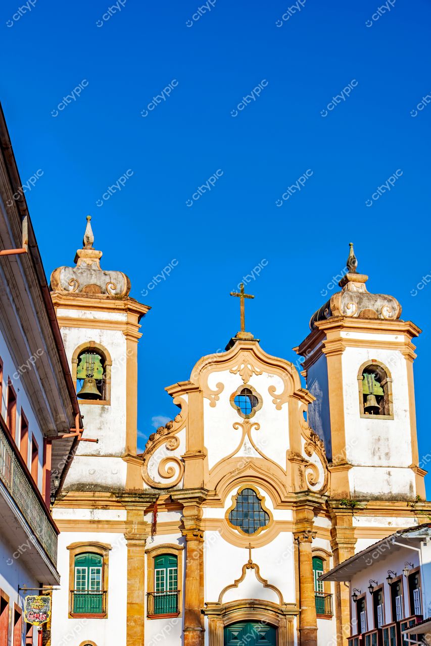 Ouro Preto, Minas Gerais: Igreja de São Francisco de Assis – Beleza Barroca e História Cultural