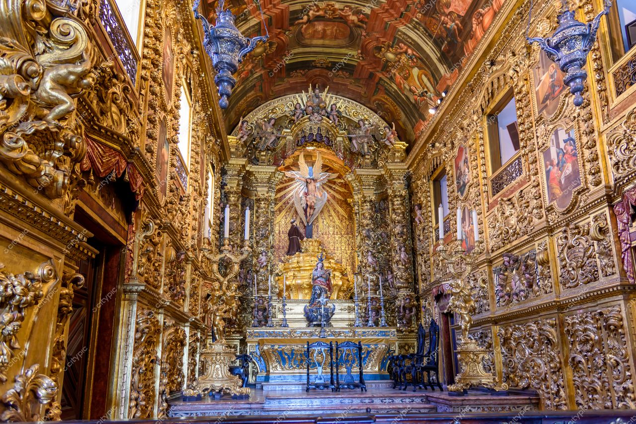 Capela Barroca no Centro do Rio de Janeiro: Um Espetáculo de Arte e Devoção