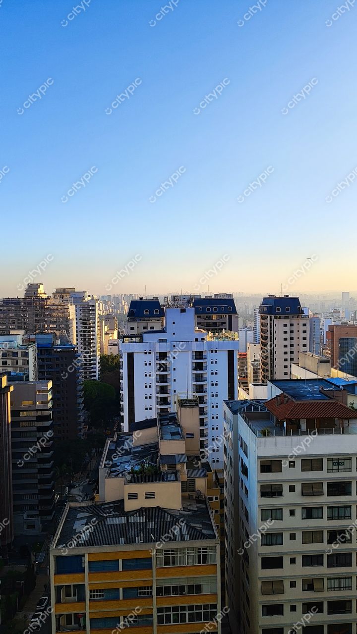 São Paulo, Brasil: Vista panorâmica da vibrante arquitetura urbana da metrópole