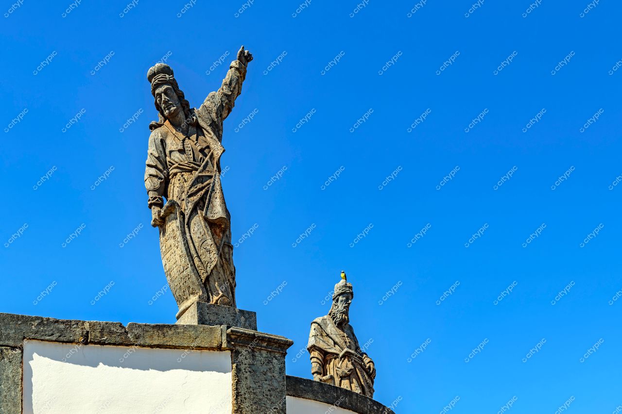 Congonhas, Minas Gerais: As Majestosas Estátuas Barrocas dos Profetas