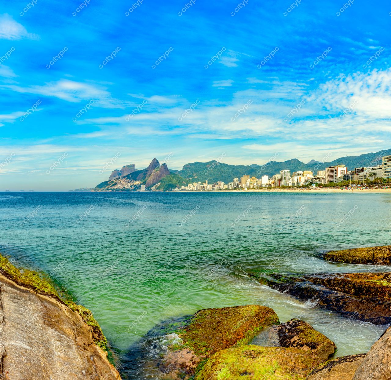 Ipanema, Rio de Janeiro: A beleza natural e urbana da famosa praia carioca