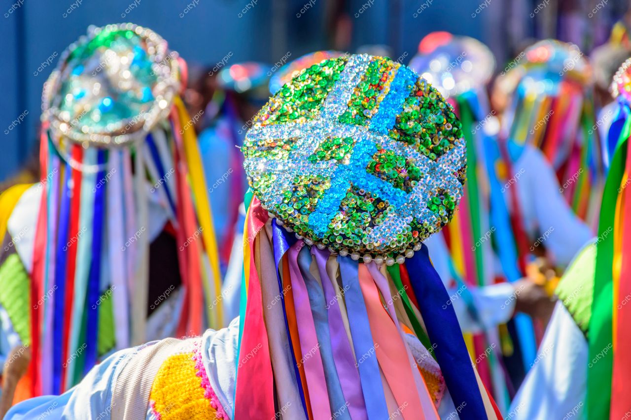 Celebração Cultural em Belo Horizonte: Cores e Tradições em Destaque