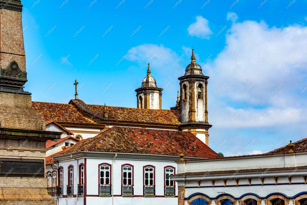 Ouro Preto, Minas Gerais: Igreja histórica e arquitetura colonial em destaque