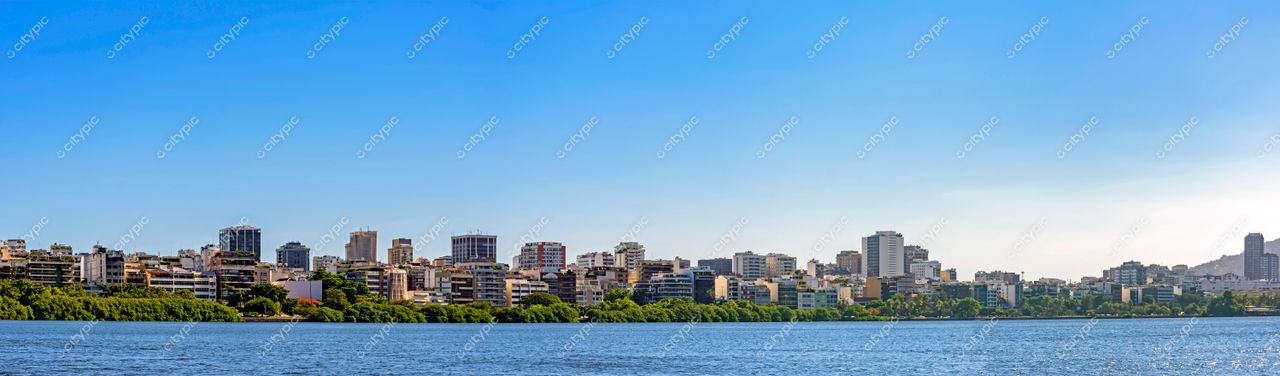Lagoa no Rio de Janeiro: Harmonia entre arquitetura e natureza