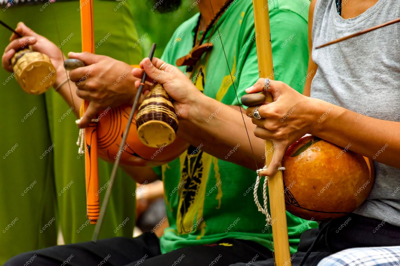 Músicos tradicionais de Belo Horizonte: vibrante expressão cultural através da música e dança
