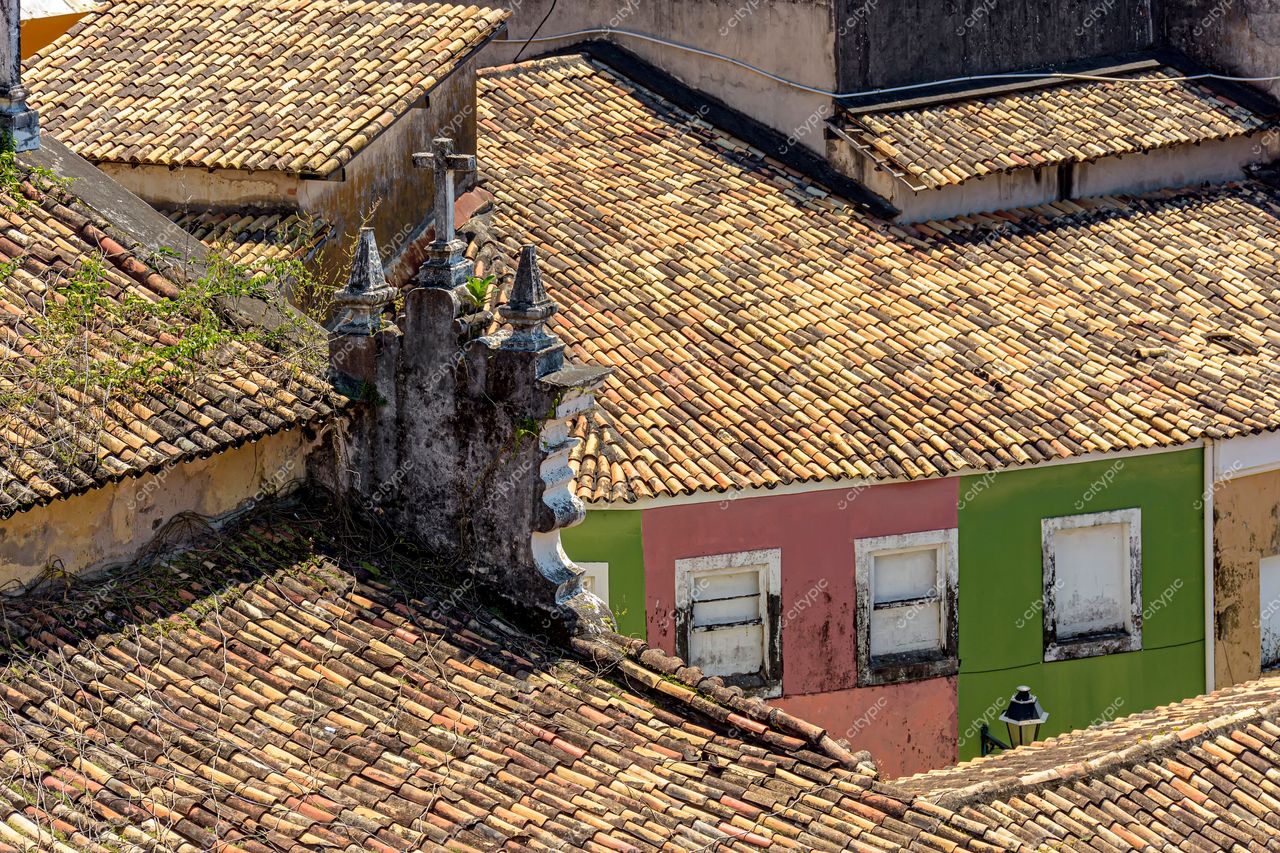 Pelourinho, Salvador, Bahia: O Mosaico Encantador da História e da Natureza