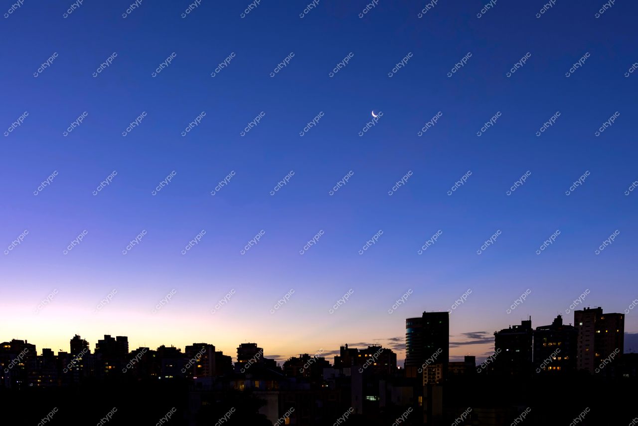 Moinhos de Vento ao Crepúsculo: Porto Alegre, Rio Grande do Sul, Brasil
