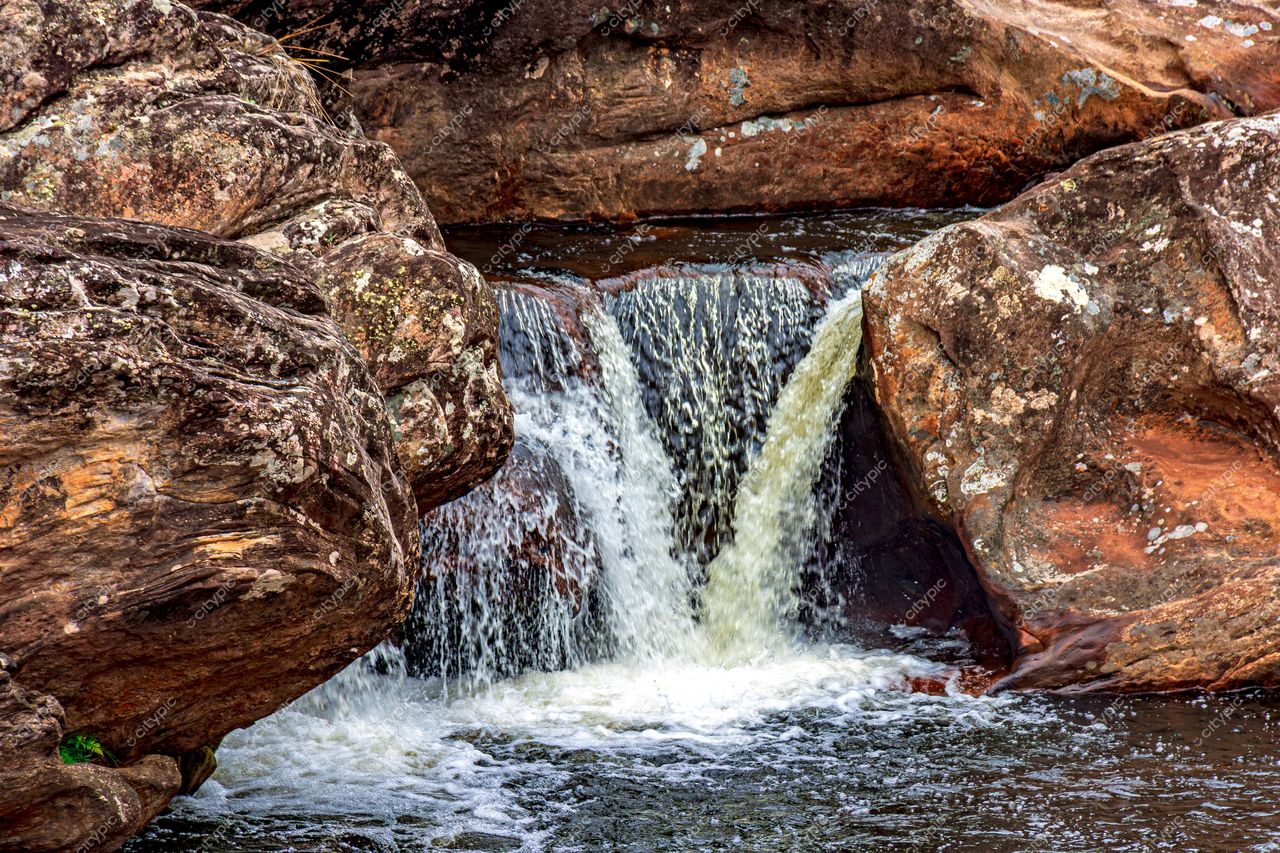Cachoeira de Diamantina: A beleza natural de Minas Gerais, Brasil