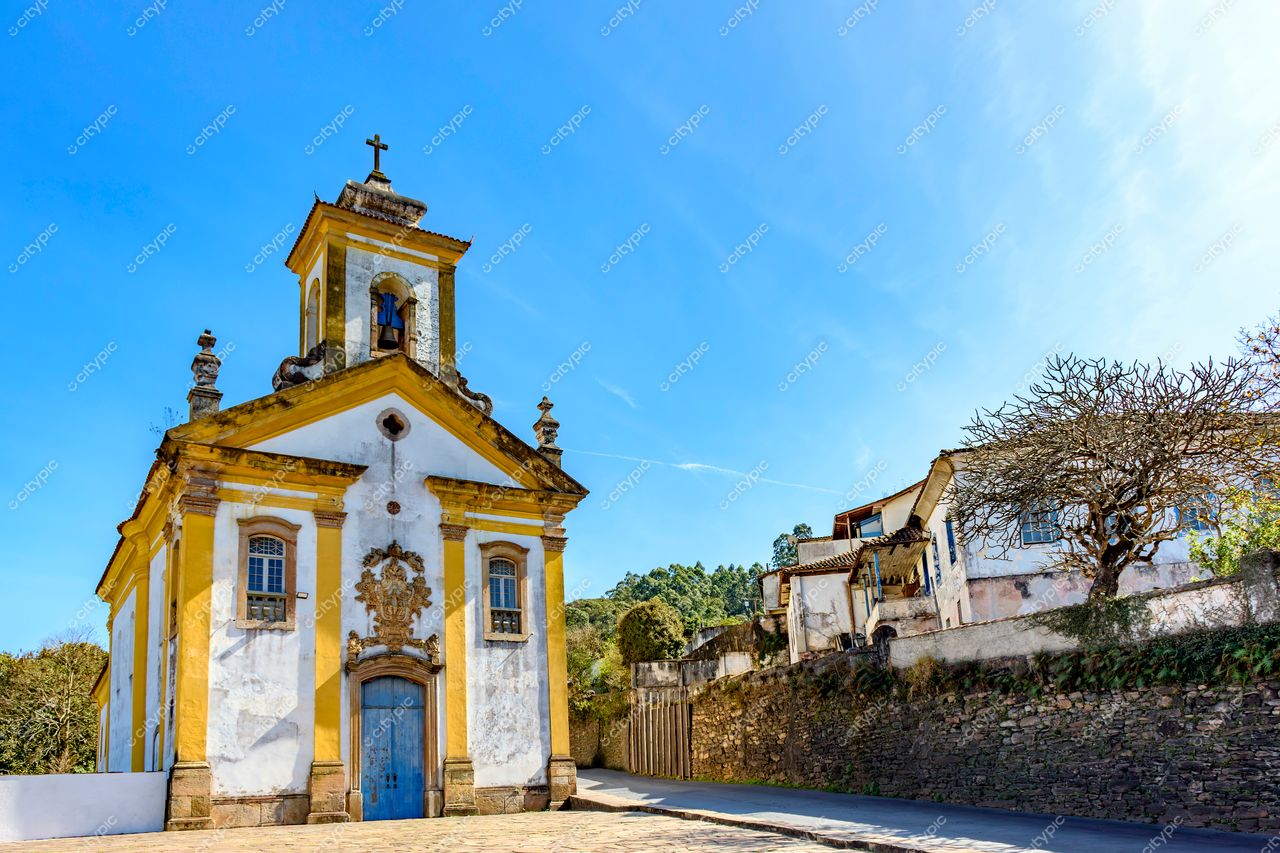 Ouro Preto, Minas Gerais: Igreja Barroca e o Charme Colonial da Região