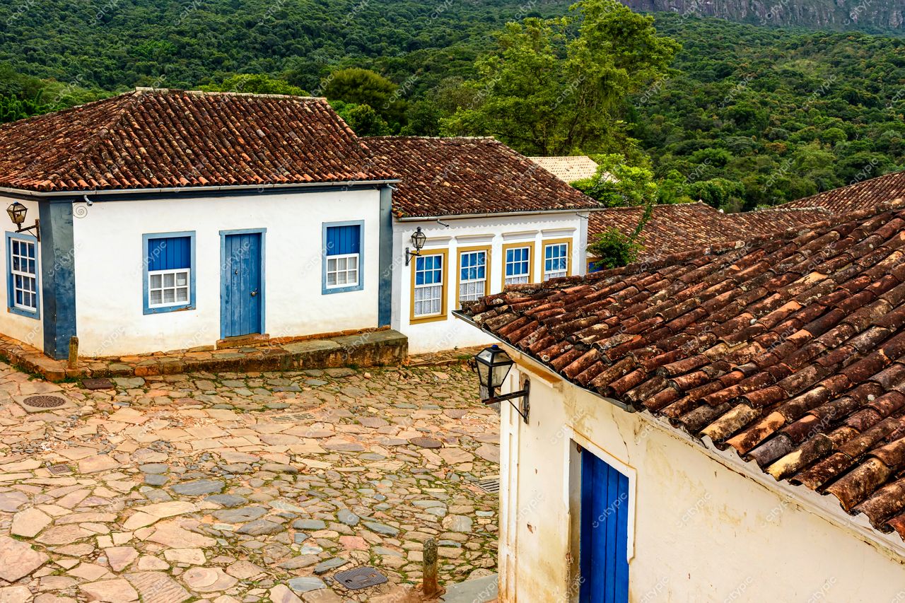 Tiradentes, Minas Gerais: Cena Urbana Pitoresca da Arquitetura Colonial Brasileira