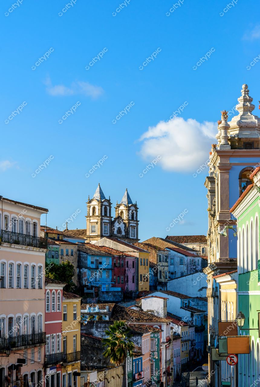 Pelourinho, Salvador: Alegria e Encanto nas Cores e Arquitetura da Bahia