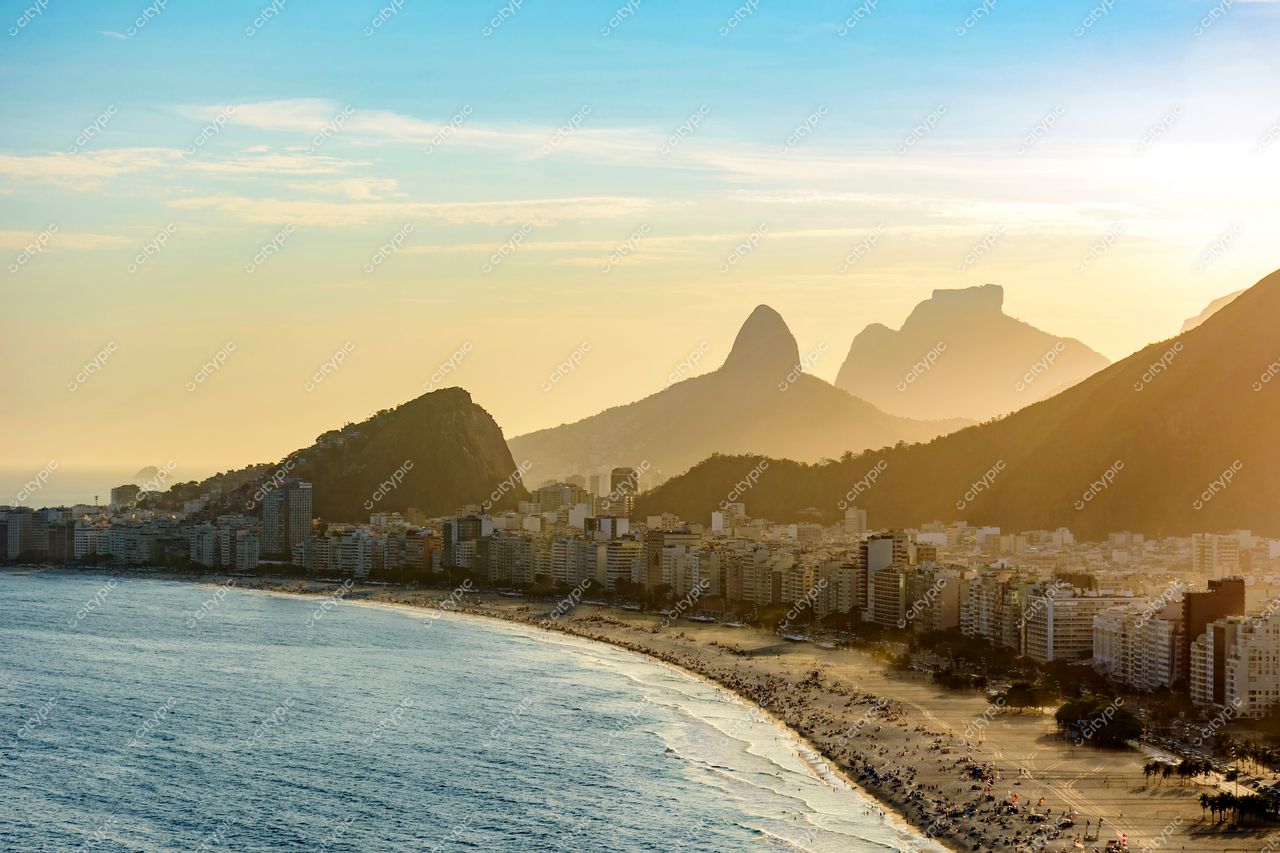 Copacabana, Rio de Janeiro: Amanhecer deslumbrante na cidade maravilhosa