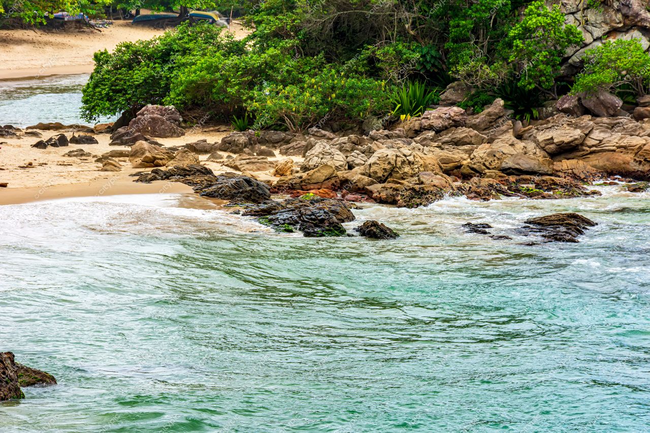Trindade, Paraty: Cena Costeira Serena no Rio de Janeiro, Brasil