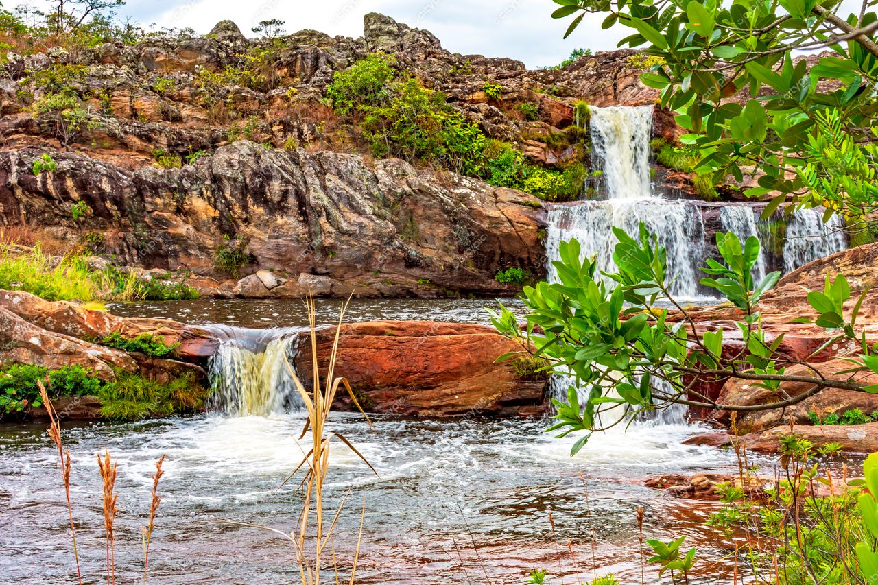 Diamantina, Minas Gerais: Quedas d’água e formações rochosas esculturais em harmonia com a natureza