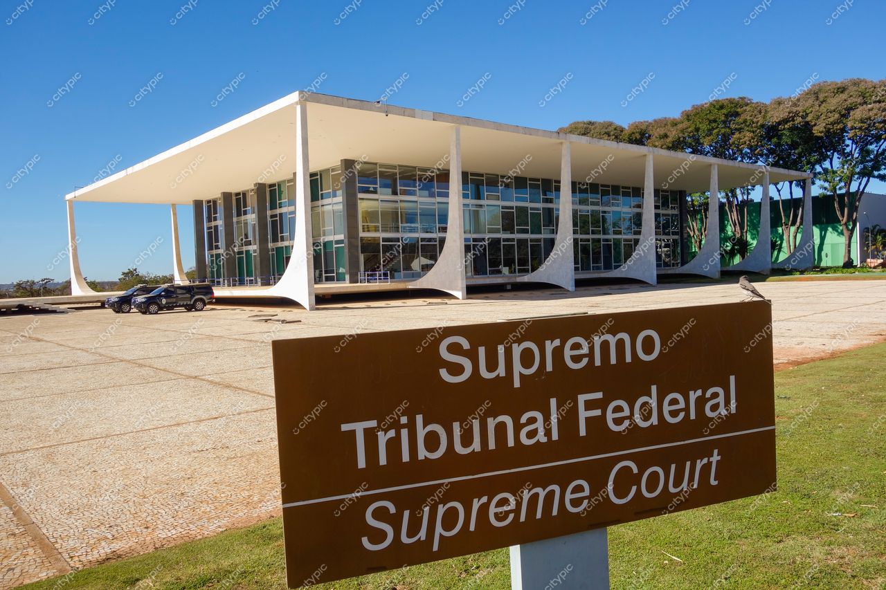 Brasília, Distrito Federal, Brasil: Edifício do Supremo Tribunal Federal em destaque