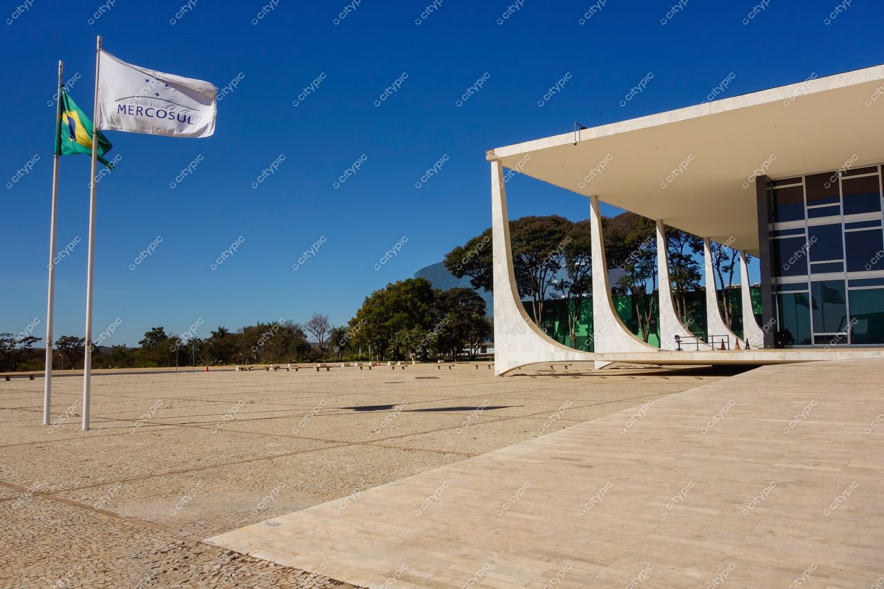Brasília, DF: Edifício do Mercosul em meio à modernidade e conexão regional