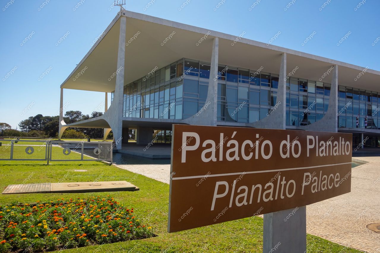 Brasília, DF: Palácio do Planalto em toda sua grandiosidade