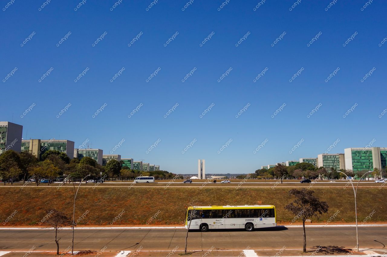 Brasília: Mobilidade Urbana e Arquitetura Contemporânea em Destaque