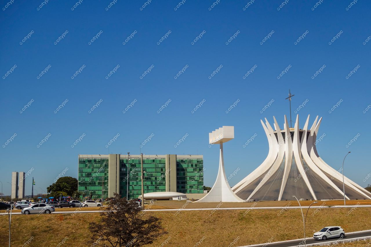 Brasília, Distrito Federal: A grandiosidade da arquitetura moderna e icônica da capital brasileira