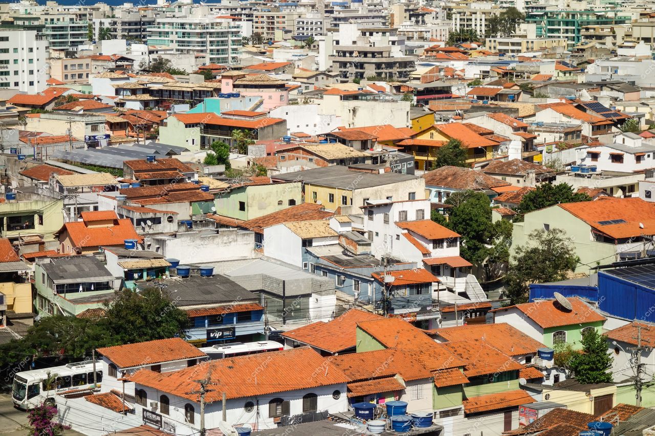 Cabo Frio, Rio de Janeiro: Vista panorâmica do aglomerado urbano vibrante à beira-mar