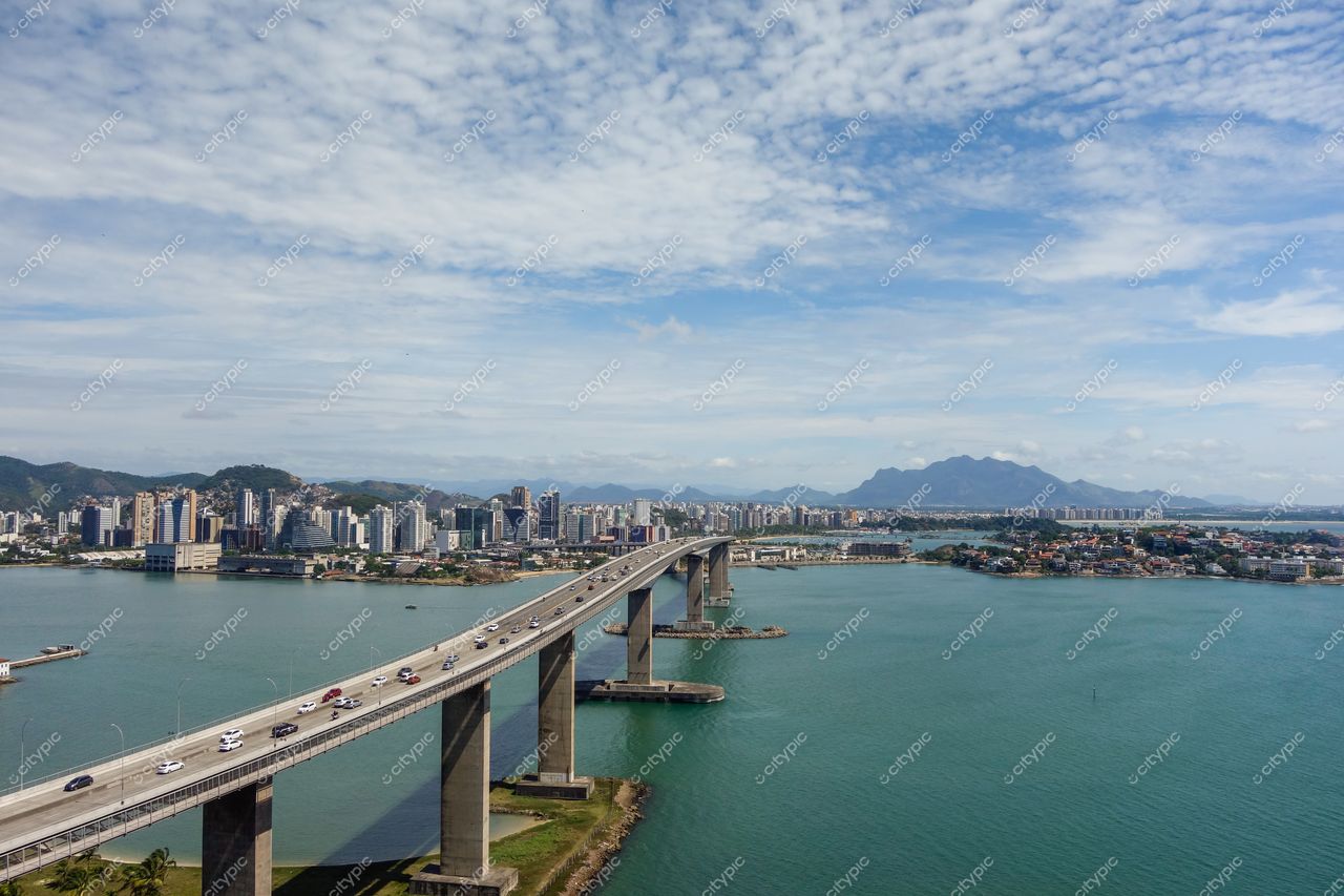 Vitória, Espírito Santo: Ponte impressionante conectando áreas urbanas sobre o mar