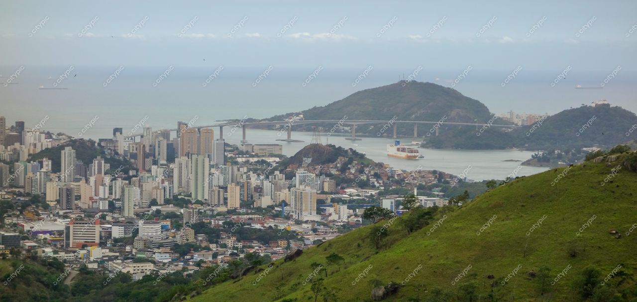 Vitória, Espírito Santo: A harmonia entre natureza e urbanização na baía da cidade