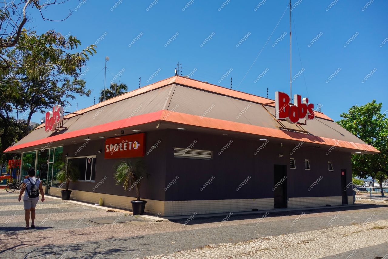 Vitória, Espírito Santo, Brasil: Unidade do Bob’s em meio à diversidade gastronômica da cidade