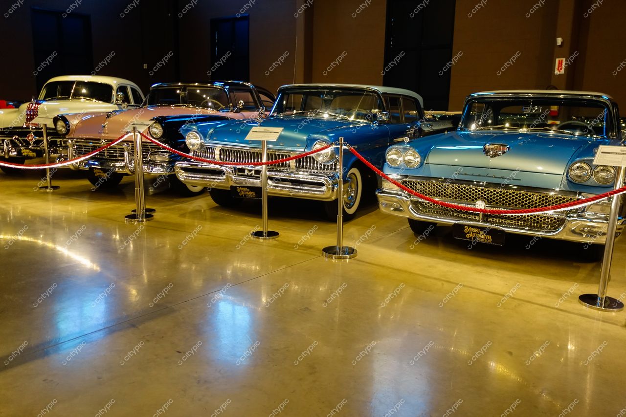 Pomerode, Santa Catarina, Brasil: Exposição de Automóveis Clássicos dos Anos 1950